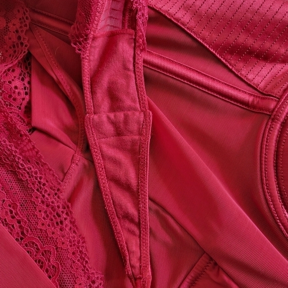 New Zara Padded Underwire Lingerie Red Satin Bodysuit Size 34B - Picture 14 of 17